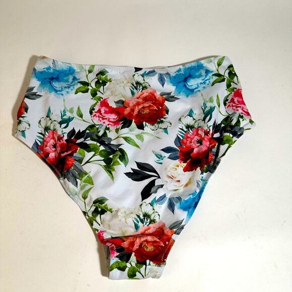Cupshe Floral Bikini Bottom - Picture 3 of 3